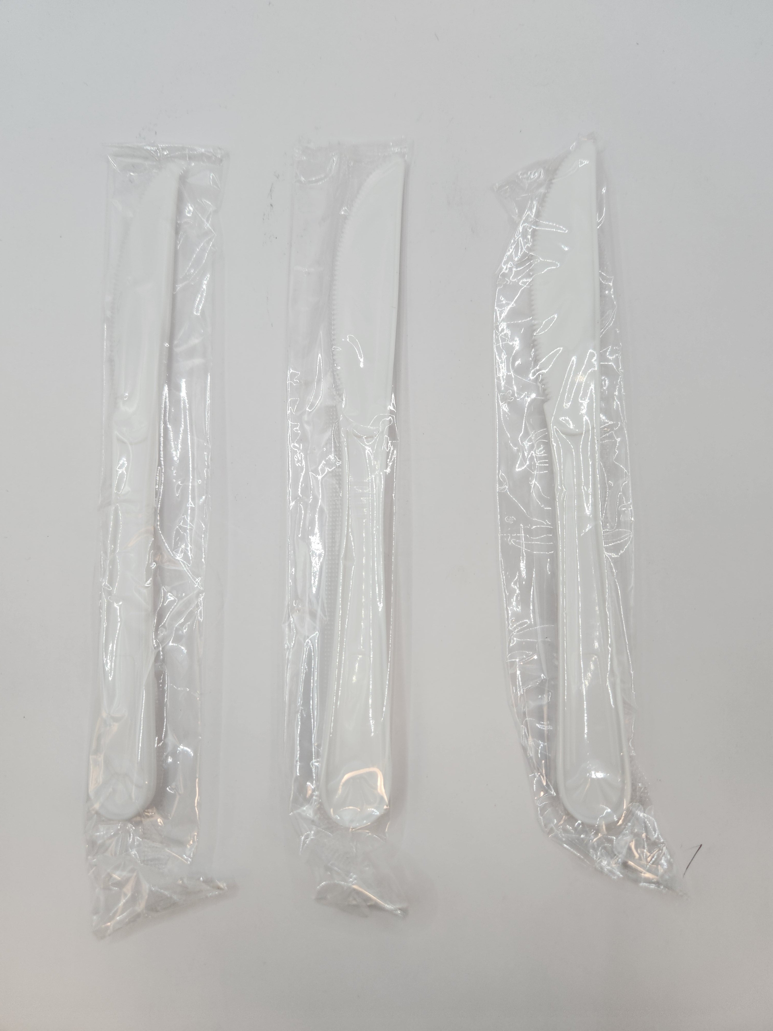 #IP-P2SSW INDIVIDUAL WRAPPED HEAVY WHITE KNIFE 1M (SKU #70221)