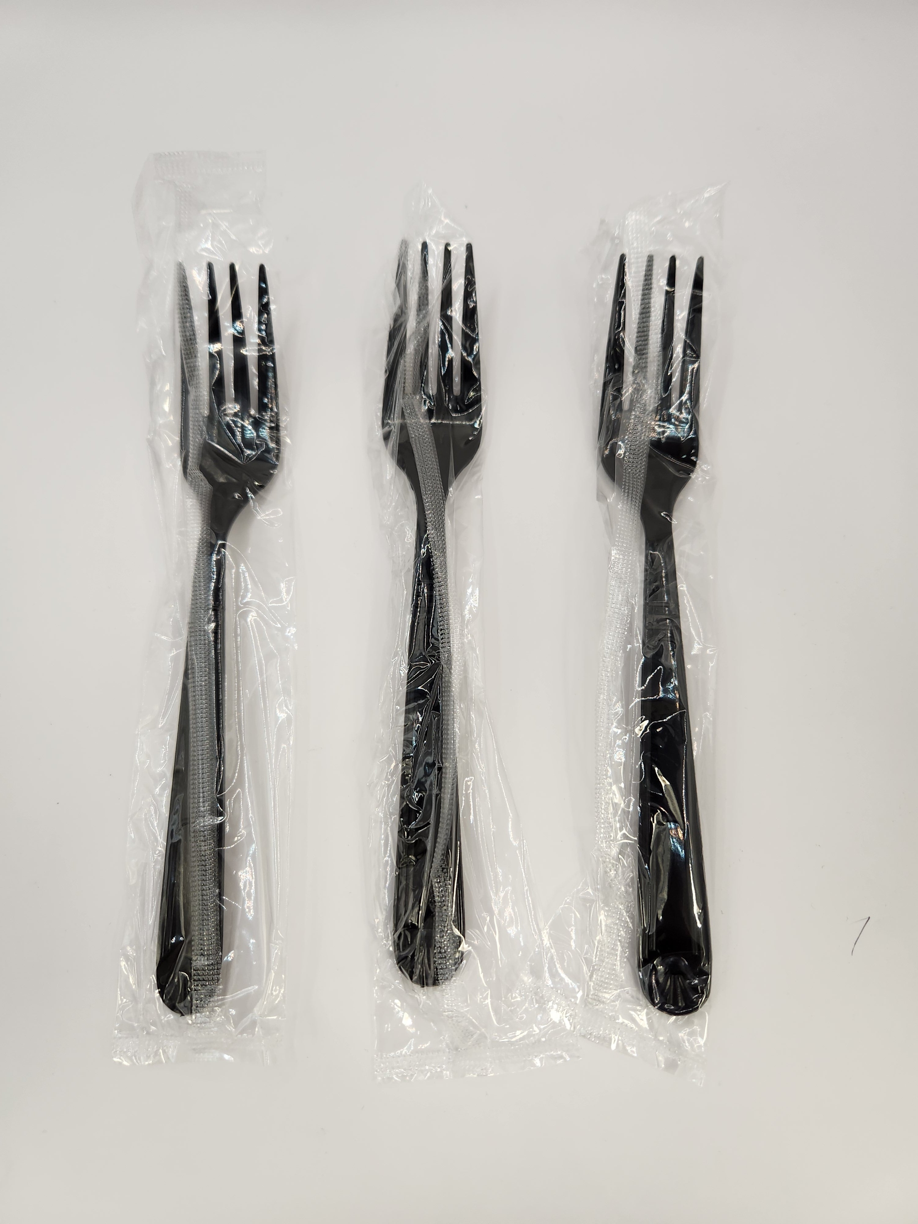 SLEEK INDIVIDUAL WRAPPED HEAVY BLACK FORK 1M (SKU #70222)